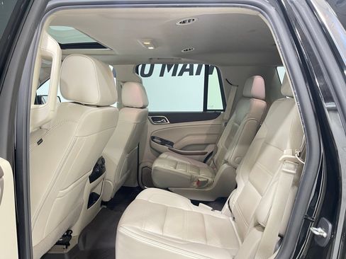 Used 2020 GMC Yukon Denali w/ Denali Premium Package AWD/4WD image 27