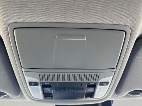 Used 2020 Acura MDX SH-AWD image 34