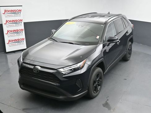 Used 2023 Toyota RAV4 XLE FWD image 29