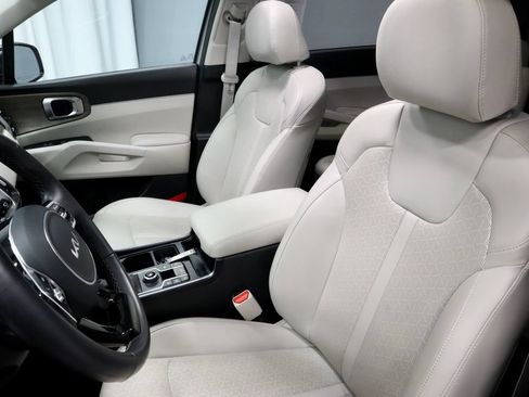 Used 2023 Kia Sorento EX w/ Panoramic Sunroof Package FWD image 27