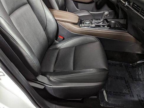 Used 2023 MAZDA CX-30 AWD 2.5 S w/ Premium Package image 27