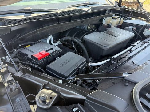 Used 2021 Chevrolet Suburban LT AWD/4WD image 37