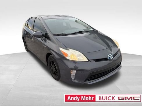 Used 2013 Toyota Prius Two image 17