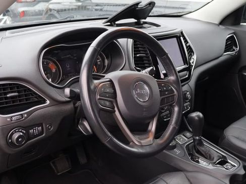 Used 2019 Jeep Cherokee Limited AWD/4WD image 7