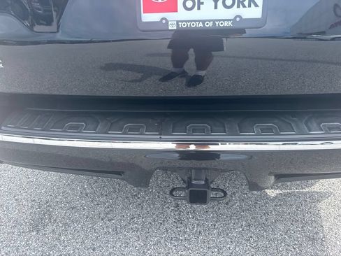 Used 2017 Toyota 4Runner Limited AWD/4WD image 5