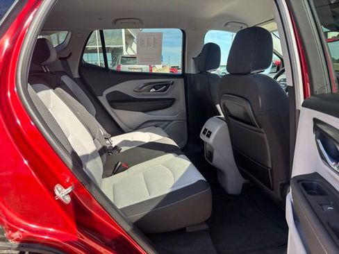 Used 2023 GMC Terrain SLE w/ Driver Convenience Package image 13