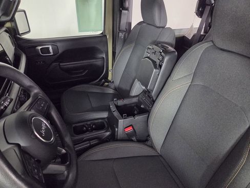 Certified 2025 Jeep Wrangler Sport image 22