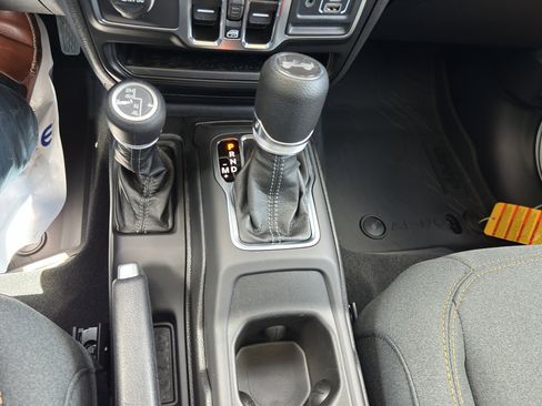 New 2025 Jeep Wrangler Unlimited Sport image 18