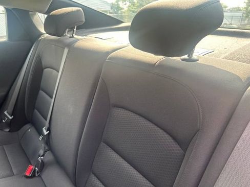 Used 2022 Chevrolet Malibu LS FWD image 16