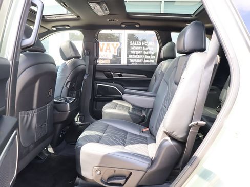 Used 2023 Kia Telluride SX Prestige X-Line AWD/4WD image 17