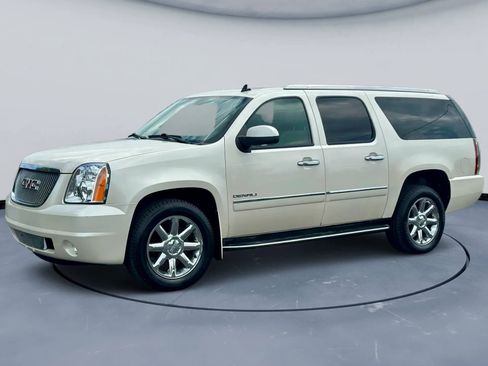 Used 2012 GMC Yukon XL Denali AWD/4WD image 2