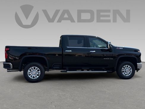 New 2026 Chevrolet Silverado 2500 LTZ w/ LTZ Convenience Package AWD/4WD image 7