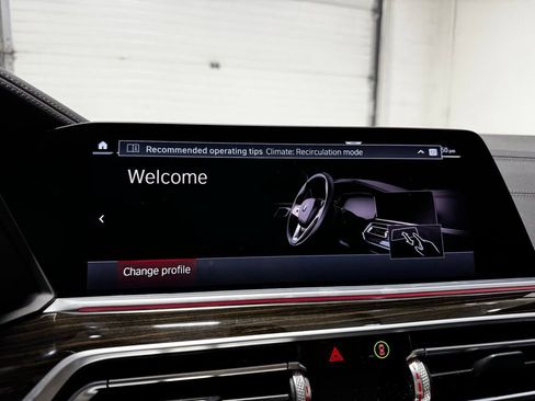 Used 2020 BMW X5 xDrive40i w/ M Sport Package image 19