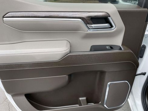 Used 2024 Chevrolet Silverado 1500 LTZ image 16