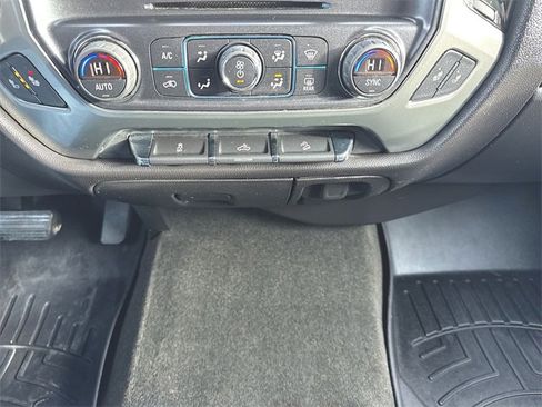 Used 2015 Chevrolet Silverado 2500 LT w/ LT Convenience Package image 16