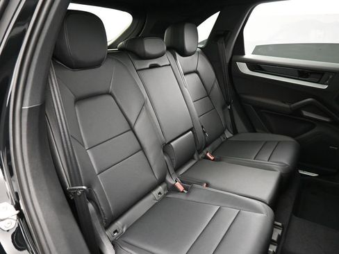 New 2026 Porsche Cayenne AWD/4WD image 27