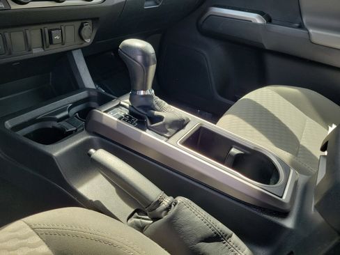 Used 2022 Toyota Tacoma SR5 image 25