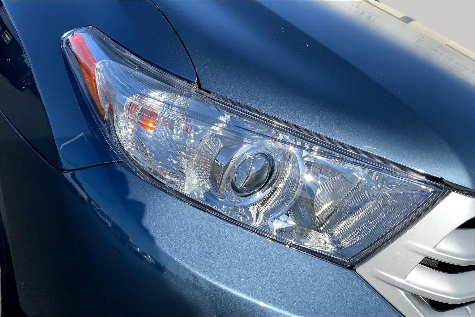 Used 2013 Toyota Highlander Limited AWD/4WD image 27