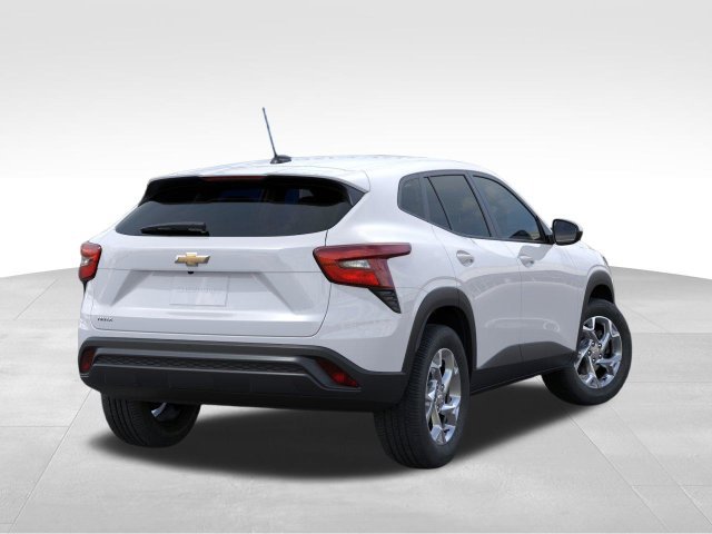 New 2026 Chevrolet Trax LS w/ LS Convenience Package FWD image 4