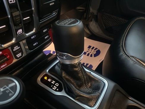 Used 2025 Jeep Wrangler Unlimited Rubicon 392 image 28