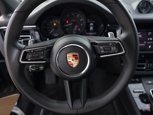 Used 2025 Porsche Macan AWD/4WD image 14
