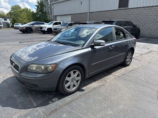 Used 2007 Volvo S40 2.4i video 2