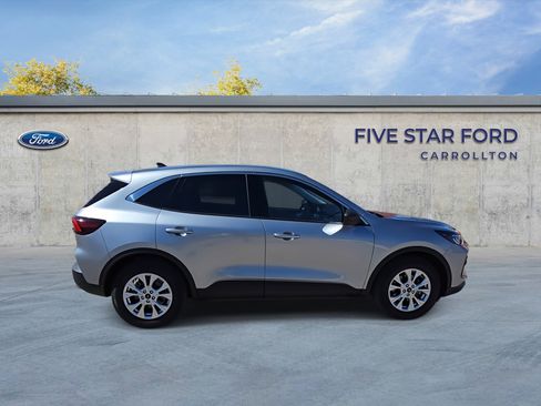 Certified 2024 Ford Escape Active image 9