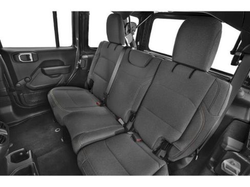 Used 2026 Jeep Wrangler Unlimited Sahara AWD/4WD image 15