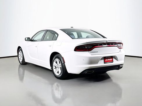 Used 2019 Dodge Charger SXT RWD image 3