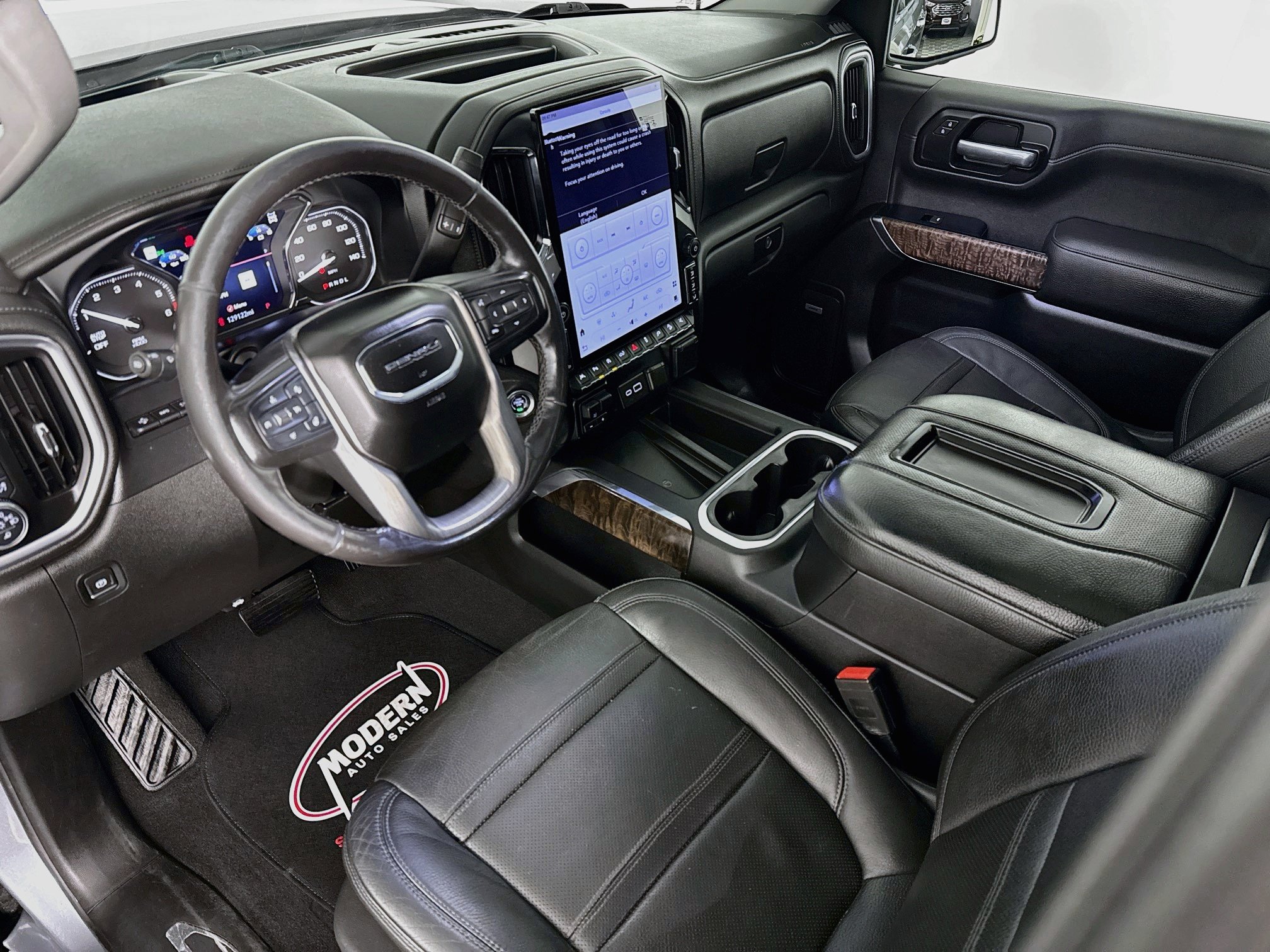 Used 2019 GMC Sierra 1500 Denali w/ Technology Package AWD/4WD image 8