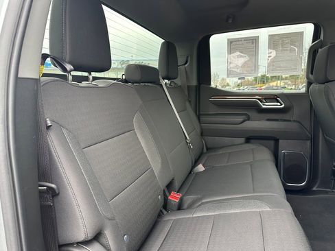 Used 2025 Chevrolet Silverado 1500 LT image 16