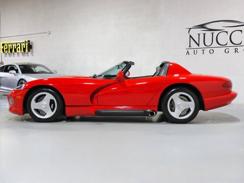 Used 1994 Dodge Viper RT/10 RWD image 26