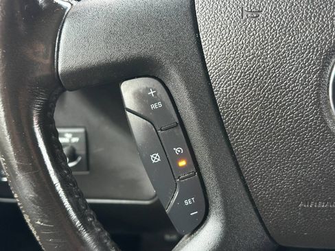 Used 2020 Chevrolet Express 2500 w/ Communications Package RWD image 23
