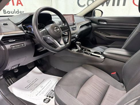 Used 2024 Nissan Altima 2.5 SV image 22