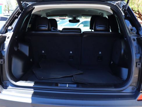Used 2020 Jeep Cherokee Limited FWD image 25