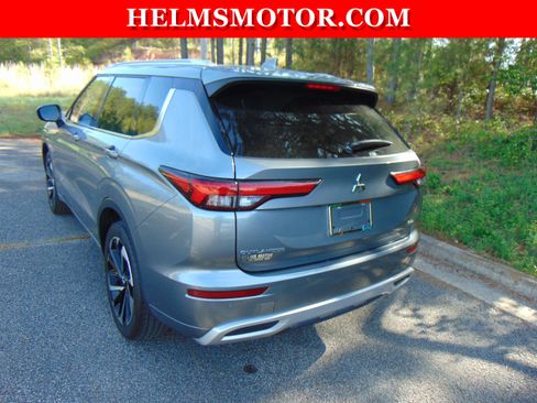 Used 2024 Mitsubishi Outlander SEL FWD image 11