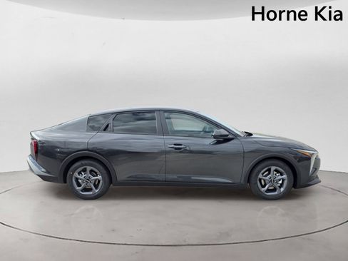 New 2026 Kia K4 FWD image 3