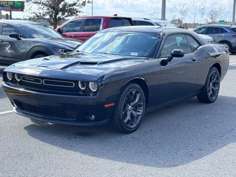 Used 2017 Dodge Challenger SXT Plus image 1