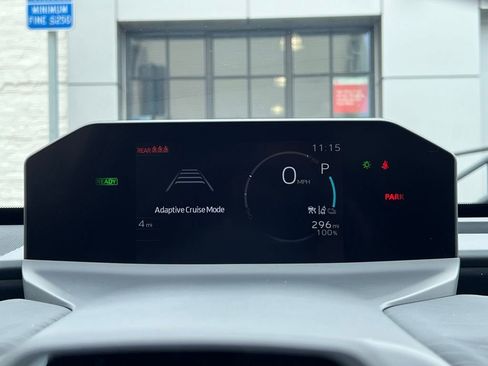 New 2026 Toyota C-HR AWD/4WD image 31