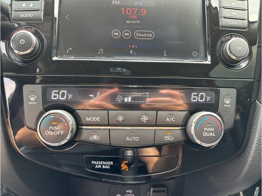 Used 2018 Nissan Rogue SV FWD image 26