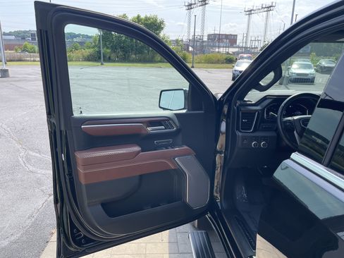 Used 2023 GMC Sierra 1500 Denali Ultimate AWD/4WD image 19