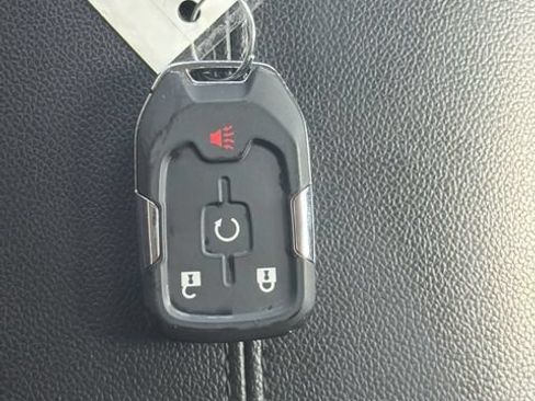 Certified 2021 GMC Terrain SLE w/ Driver Convenience Package AWD/4WD image 28