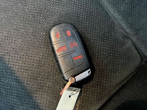 Used 2021 Dodge Charger Scat Pack image 12