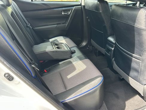 Used 2018 Toyota Corolla SE FWD image 14