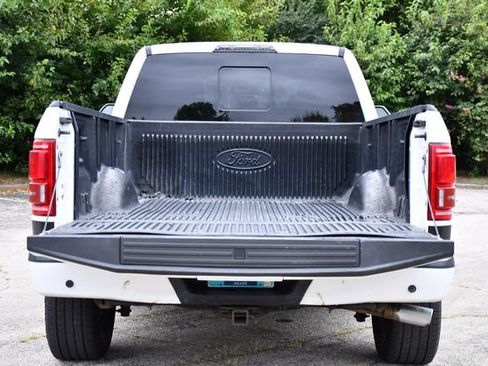 Used 2017 Ford F150 Lariat w/ Equipment Group 502A Luxury AWD/4WD image 27