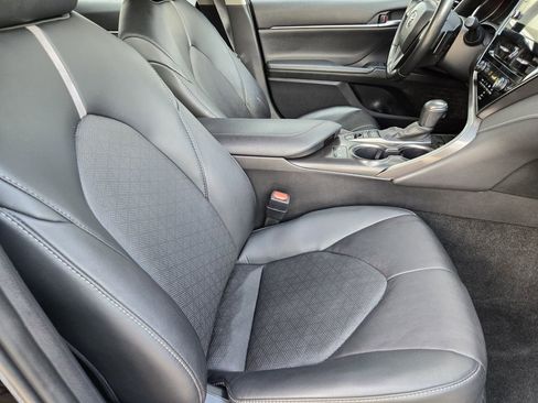 Used 2024 Toyota Camry XSE FWD image 9