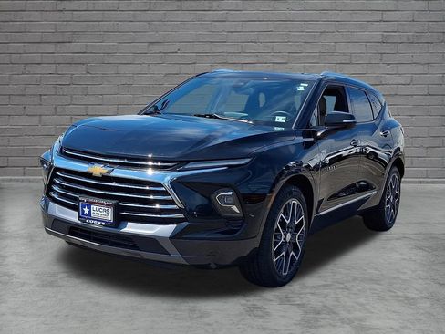 Used 2025 Chevrolet Blazer Premier w/ Enhanced Convenience Package AWD/4WD image 5