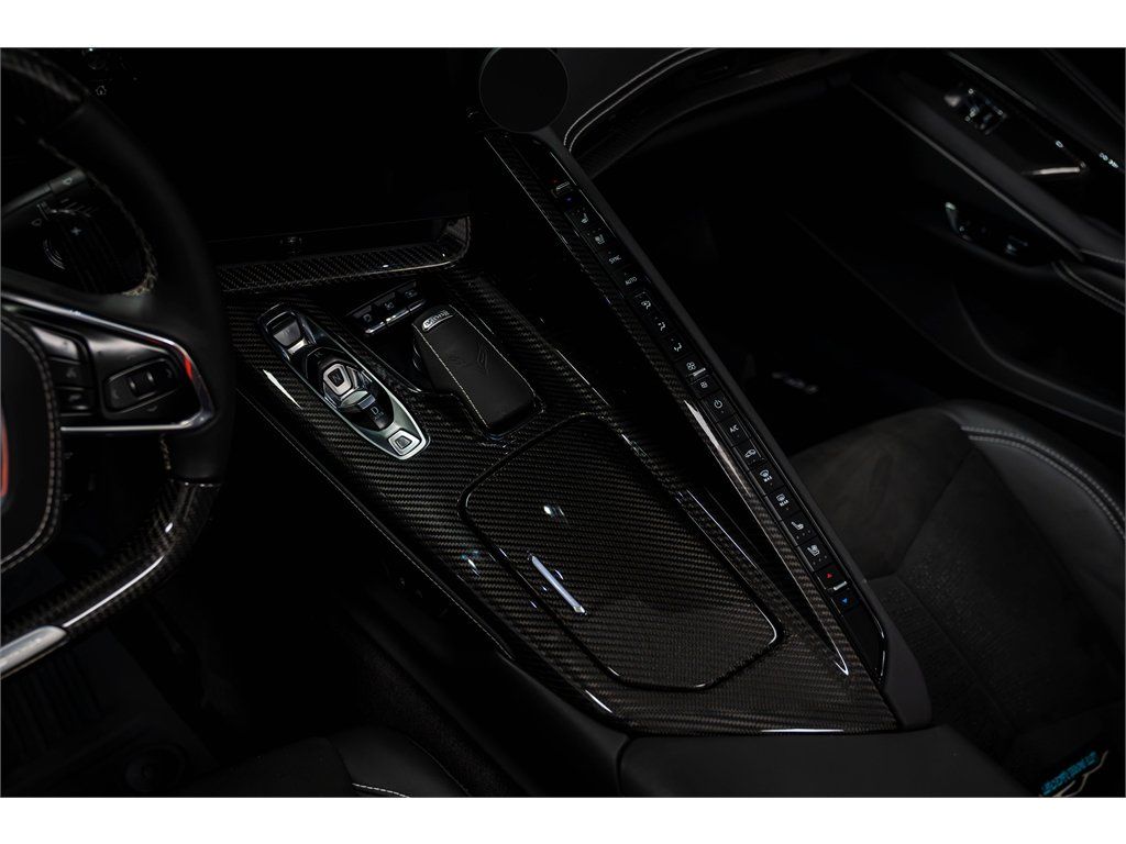 Used 2025 Chevrolet Corvette E-Ray w/ Stealth Interior Trim Package AWD/4WD image 30