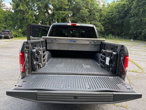 Used 2017 Ford F150 XLT w/ Equipment Group 301A Mid AWD/4WD image 32