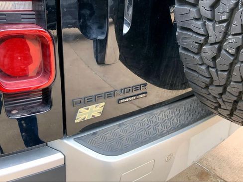 Used 2020 Land Rover Defender 110 SE AWD/4WD image 10